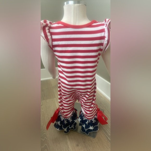 Red White and Blue! One piece. With ruffled bottoms - Picture 1 of 4